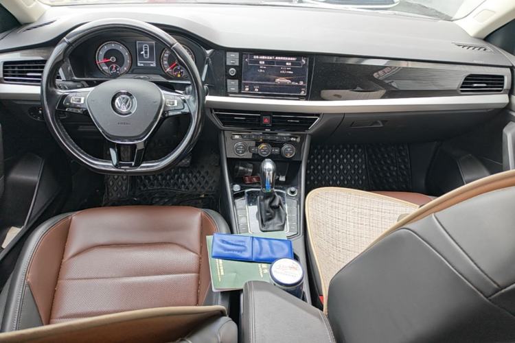 Used Volkswagen Lavida 2019 280TSI DSG Luxury Edition China VI Standard Center Console