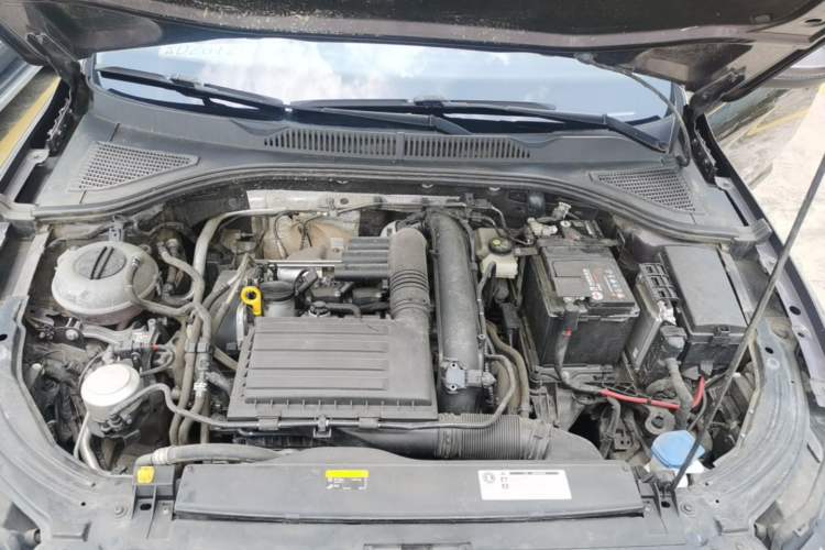 Used Volkswagen Lavida 2019 280TSI DSG Luxury Edition China VI Standard Engine Bay