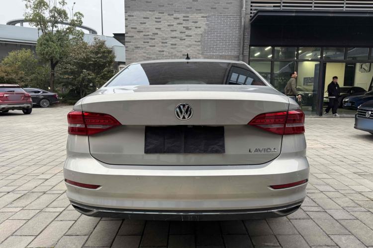 Used Volkswagen Lavida 2019 1.5L Automatic Vision Edition China VI Standard Exterior 4