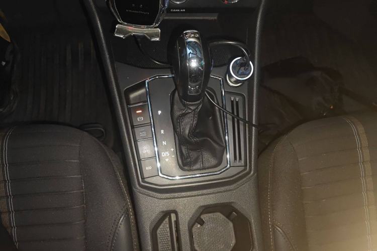 Used Volkswagen Lavida 2019 280TSI DSG Comfort Edition China VI standard Gear Lever