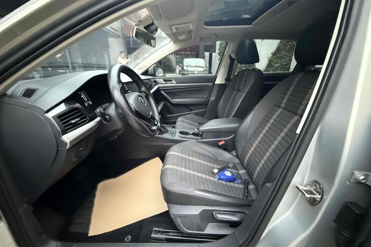 Used Volkswagen Lavida 2019 1.5L Automatic Vision Edition China VI Standard Interior 1