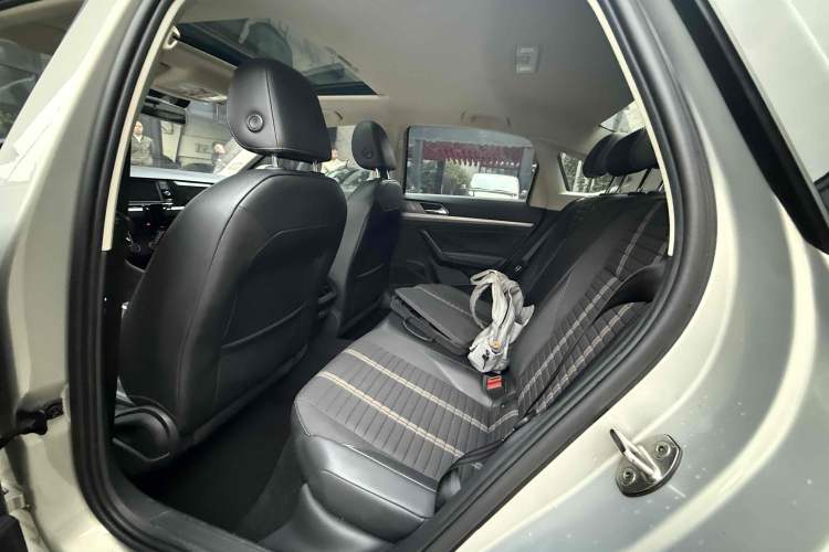 Used Volkswagen Lavida 2019 1.5L Automatic Vision Edition China VI Standard Interior 2