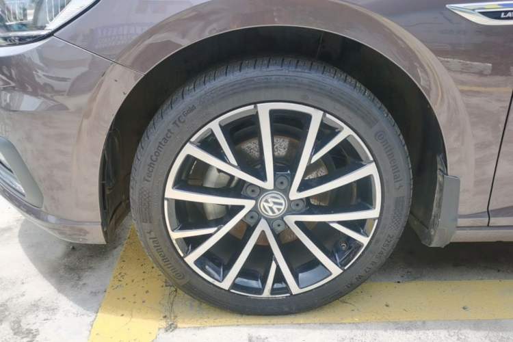 Used Volkswagen Lavida 2019 280TSI DSG Luxury Edition China VI Standard Left Front Wheel Hub