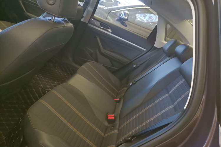 Used Volkswagen Lavida 2019 280TSI DSG Comfort Edition China VI standard Left Rear Seat