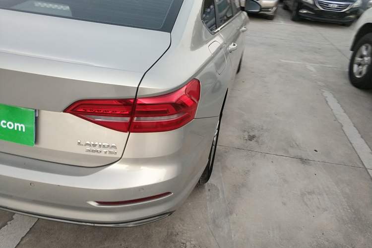Used Volkswagen Lavida 2019 280TSI DSG Comfort Edition China VI standard Right Rear Taillight