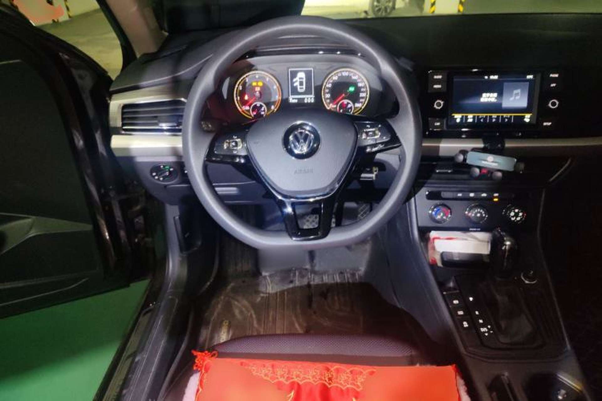 Used Volkswagen Lavida 2019 1.5L Automatic Comfort Edition China VI Standard Steering Wheel