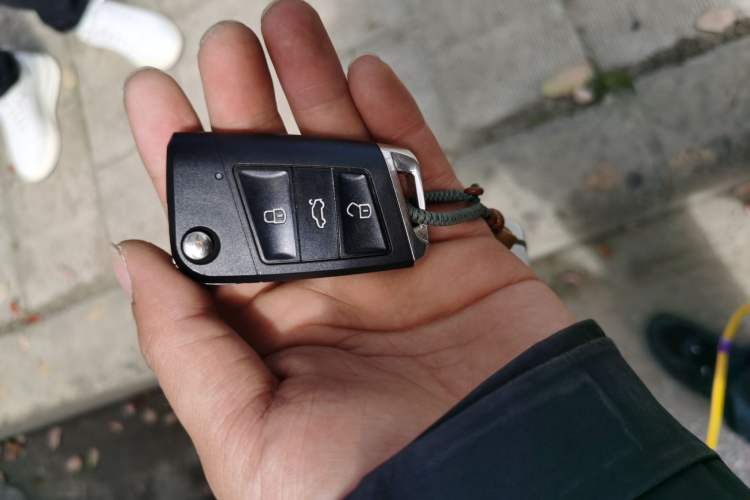 Used Volkswagen Lavida 2019 1.5L Automatic Vision Edition China VI Standard Vehicle Key
