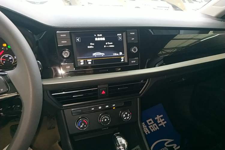 Used Volkswagen Lavida 2019 1.5L Automatic Comfort Edition China VI Standard Audio And AC Panel