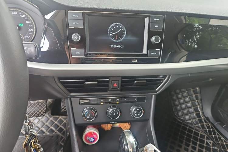 Used Volkswagen Lavida 2019 1.5L Automatic Comfort Edition China VI Standard Audio And AC Panel