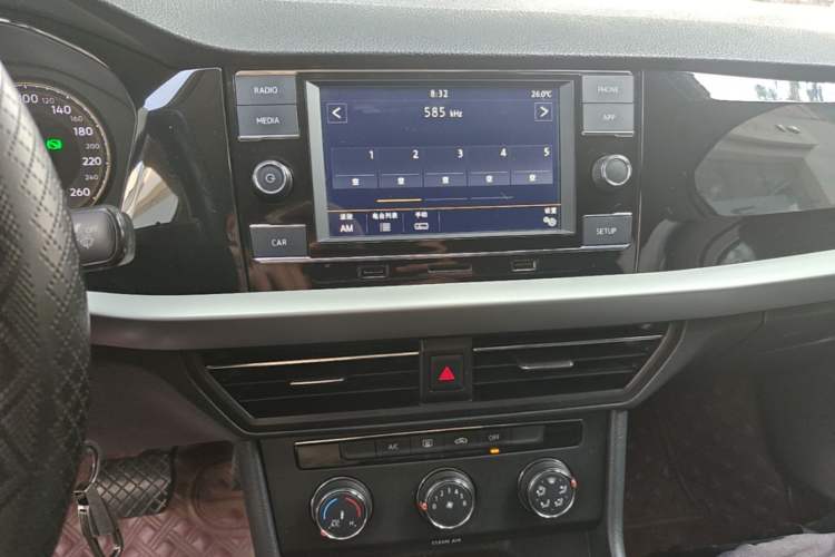 Used Volkswagen Lavida 2019 1.5L Automatic Comfort Edition China VI Standard Audio And AC Panel