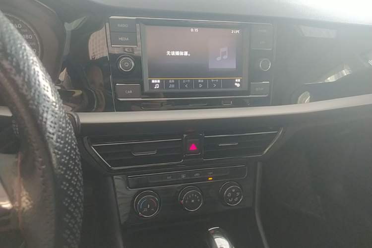 Used Volkswagen Lavida 2019 1.5L Automatic Comfort Edition China VI Standard Audio And AC Panel