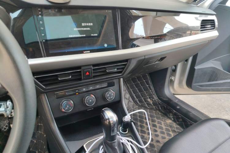 Used Volkswagen Lavida 2019 1.5L Automatic Comfort Edition China VI Standard Audio And AC Panel