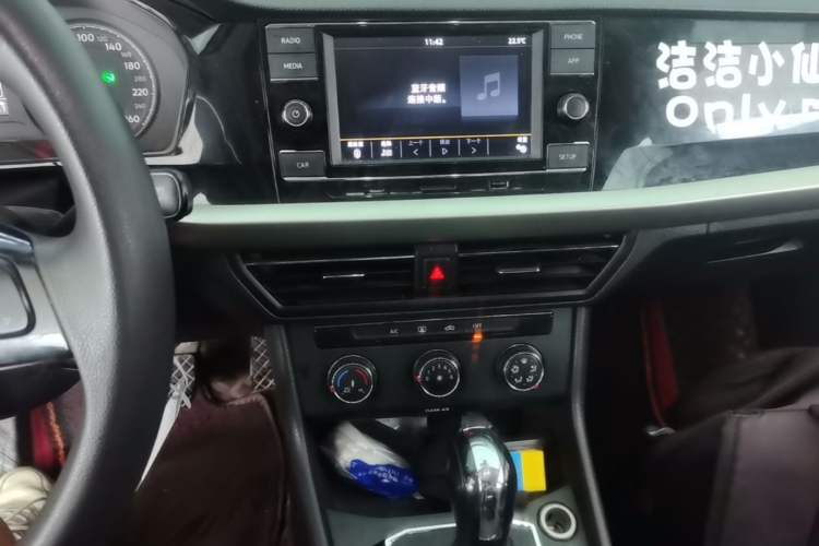 Used Volkswagen Lavida 2019 1.5L Automatic Comfort Edition China VI Standard Audio And AC Panel