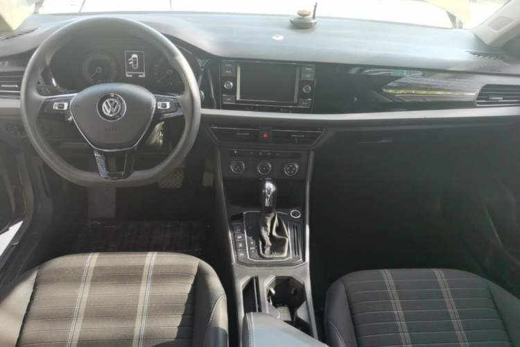 Used Volkswagen Lavida 2019 280TSI DSG Comfort Edition China VI standard Center Console