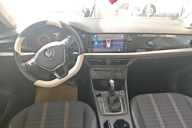 Used Volkswagen Lavida 2019 280TSI DSG Comfort Edition China VI standard Center Console