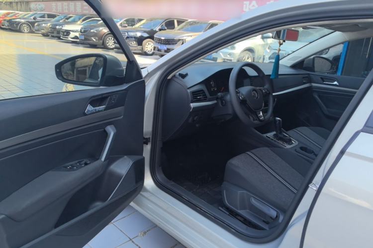 Used Volkswagen Lavida 2019 1.5L Automatic Fashion Edition China VI Driver Seat