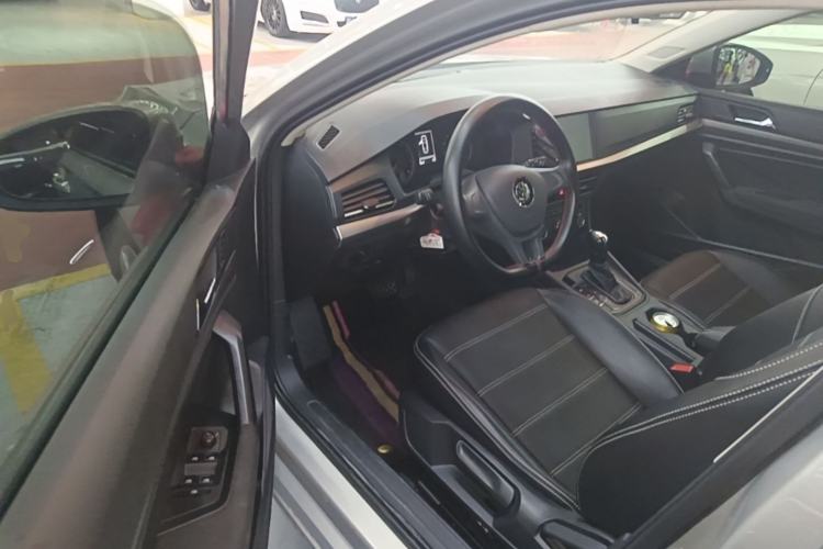 Used Volkswagen Lavida 2019 1.5L Automatic Fashion Edition China VI Driver Seat