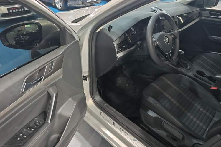 Used Volkswagen Lavida 2019 280TSI DSG Comfort Edition China VI standard Driver Seat