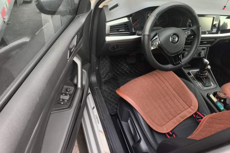 Used Volkswagen Lavida 2019 1.5L Automatic Comfort Edition China VI Standard Driver Seat
