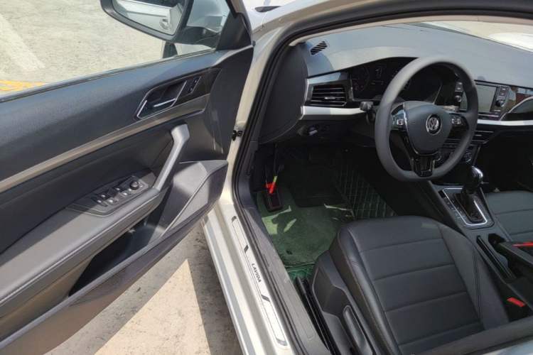 Used Volkswagen Lavida 2019 1.5L Automatic Comfort Edition China VI Standard Driver Seat