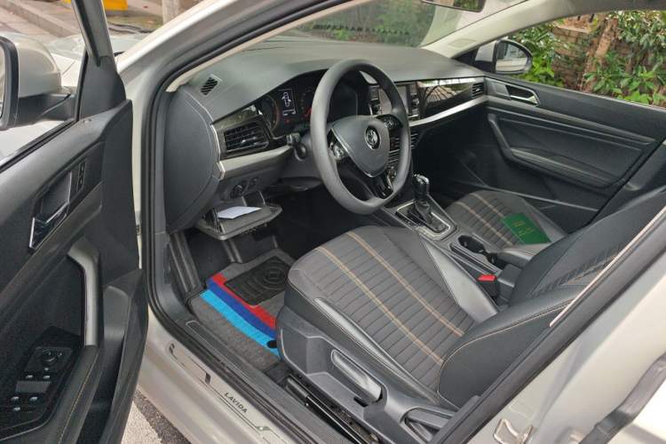 Used Volkswagen Lavida 2019 280TSI DSG Comfort Edition China VI standard Driver Seat