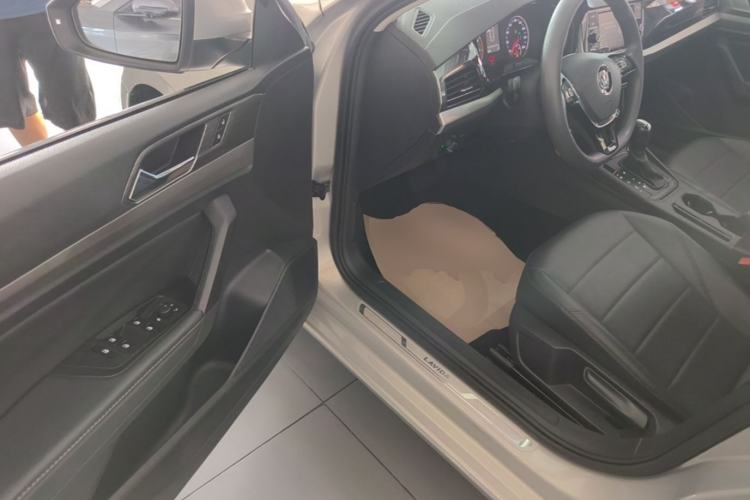 Used Volkswagen Lavida 2019 1.5L Automatic Comfort Edition China VI Standard Driver Seat