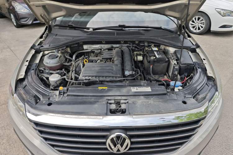 Used Volkswagen Lavida 2019 280TSI DSG Comfort Edition China VI standard Engine Bay
