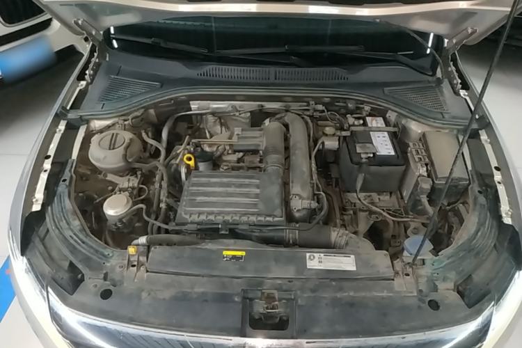 Used Volkswagen Lavida 2019 280TSI DSG Comfort Edition China VI standard Engine Bay