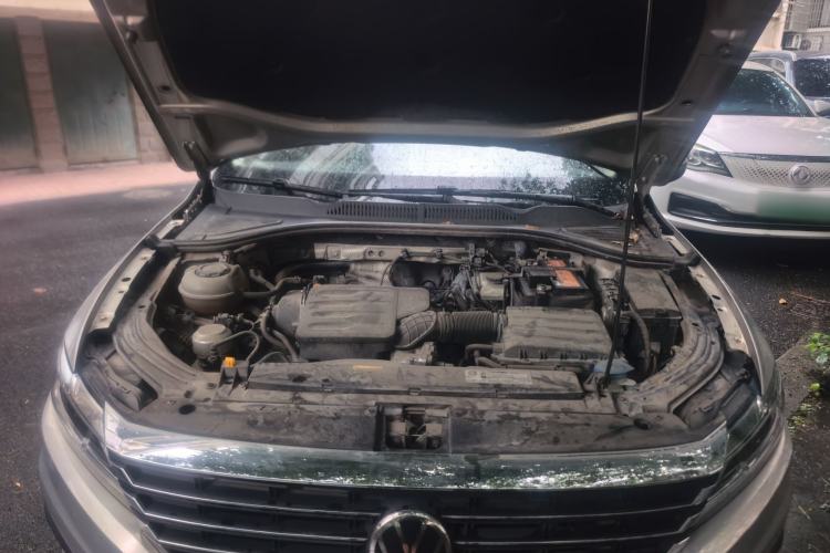 Used Volkswagen Lavida 2019 1.5L Automatic Comfort Edition China VI Standard Engine Bay