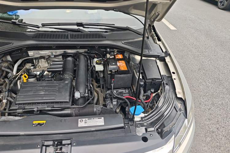 Used Volkswagen Lavida 2019 280TSI DSG Comfort Edition China VI standard Engine Bay Left