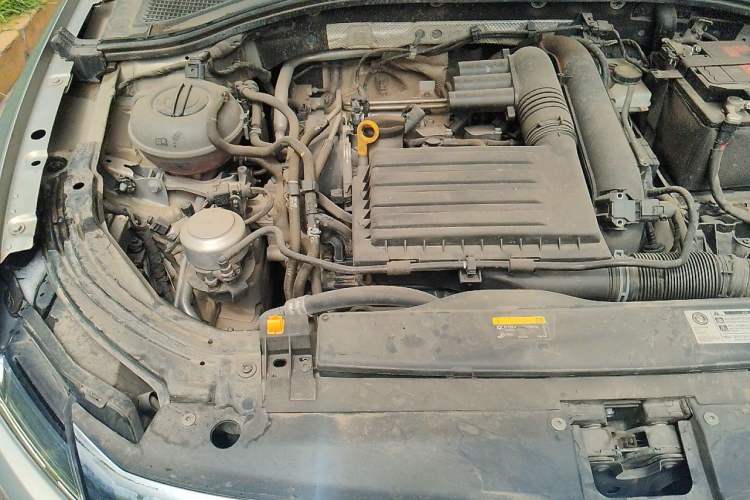Used Volkswagen Lavida 2019 280TSI DSG Comfort Edition China VI standard Engine Bay Right