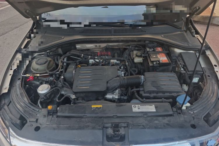 Used Volkswagen Lavida 2019 1.5L Automatic Comfort Edition China VI Standard Engine Bay
