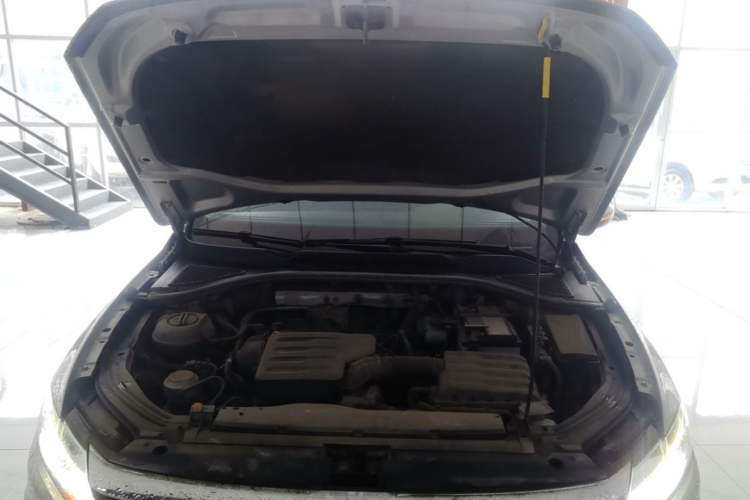 Used Volkswagen Lavida 2019 1.5L Automatic Comfort Edition China VI Standard Engine Bay