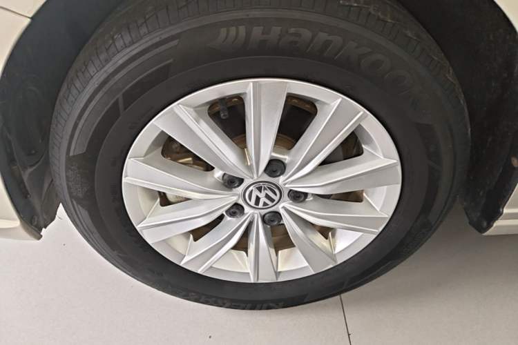 Used Volkswagen Lavida 2019 1.5L Automatic Fashion Edition China VI Exterior 4