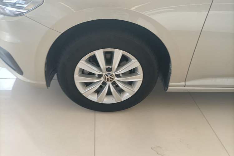 Used Volkswagen Lavida 2019 1.5L Automatic Comfort Edition China VI Standard Exterior 4