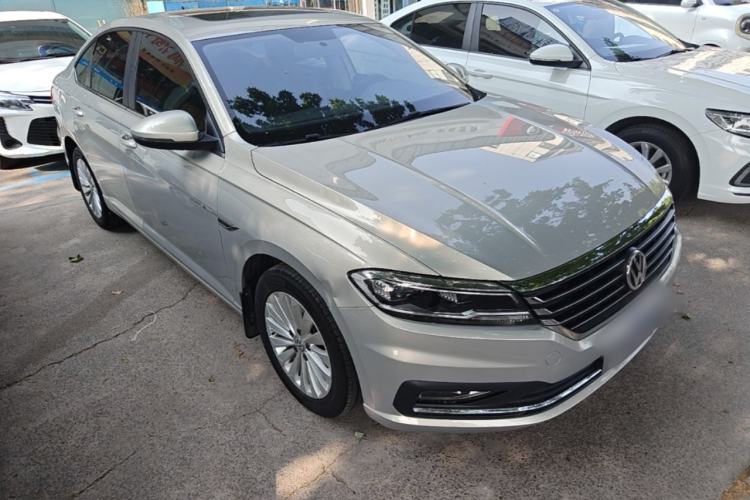 Used Volkswagen Lavida 2019 1.5L Automatic Comfort Edition China VI Standard Front Right 45 Deg