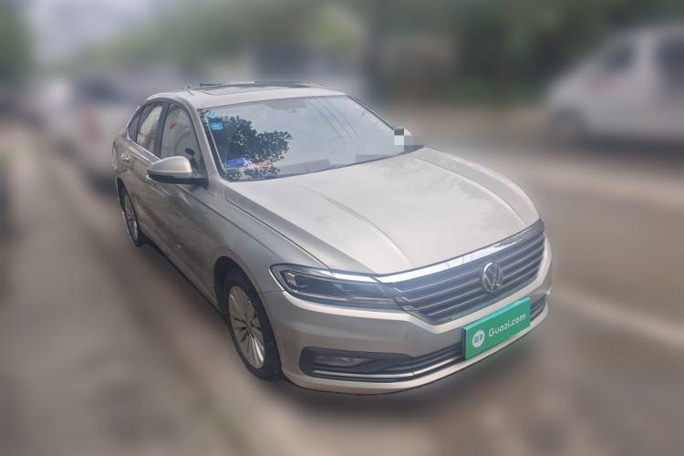 Used Volkswagen Lavida 2019 1.5L Automatic Comfort Edition China VI Standard Front Right 45 Deg