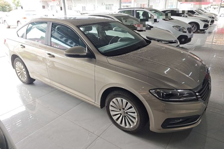 Used Volkswagen Lavida 2019 1.5L Automatic Comfort Edition China VI Standard Front Right 45 Deg