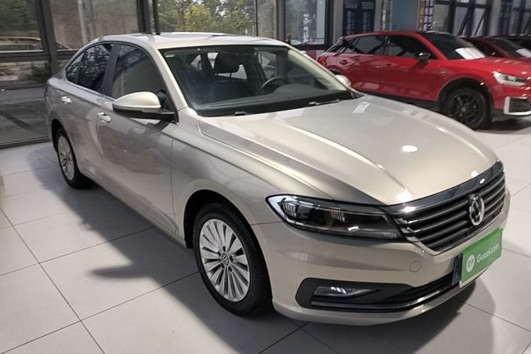 Used Volkswagen Lavida 2019 1.5L Automatic Comfort Edition China VI Standard Front Right 45 Deg