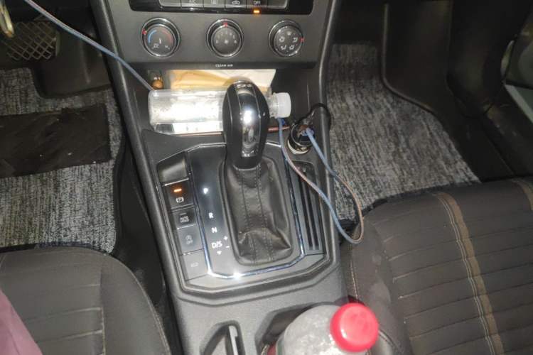 Used Volkswagen Lavida 2019 280TSI DSG Comfort Edition China VI standard Gear Lever