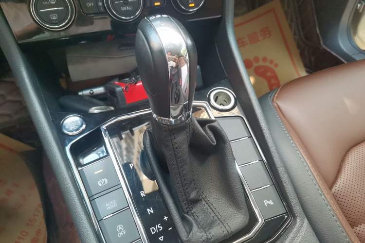 Used Volkswagen Lavida 2019 280TSI DSG Luxury Edition China VI Standard Gear Lever