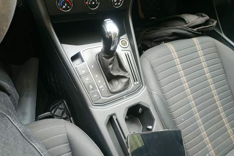Used Volkswagen Lavida 2019 280TSI DSG Comfort Edition China VI standard Gear Lever