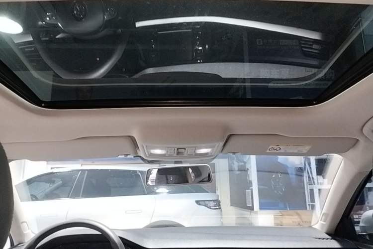 Used Volkswagen Lavida 2019 1.5L Automatic Comfort Edition China VI Standard Headliner