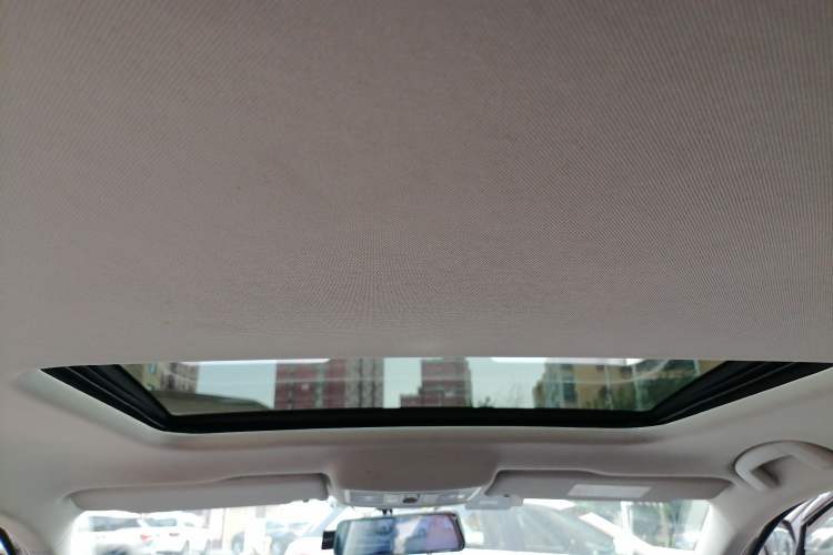 Used Volkswagen Lavida 2019 1.5L Automatic Vision Edition China VI Standard Headliner