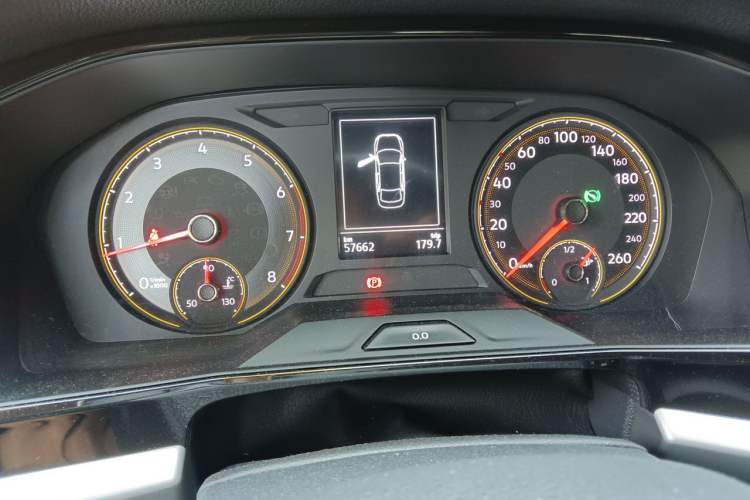 Used Volkswagen Lavida 2019 1.5L Automatic Comfort Edition China VI Standard Instrument Cluster