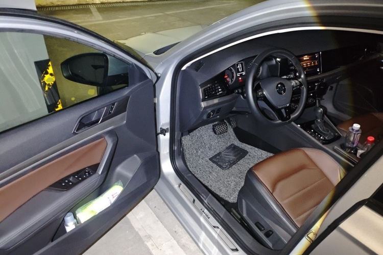Used Volkswagen Lavida 2019 280TSI DSG Luxury Edition China VI Standard Interior 3