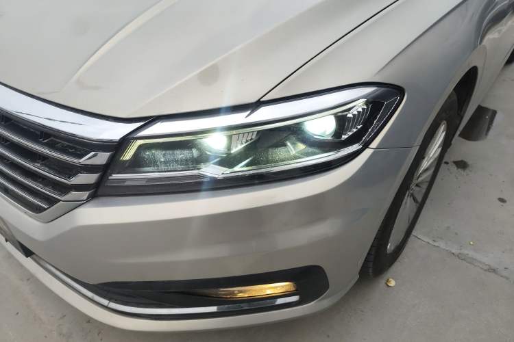 Used Volkswagen Lavida 2019 280TSI DSG Comfort Edition China VI standard Left Front Headlight