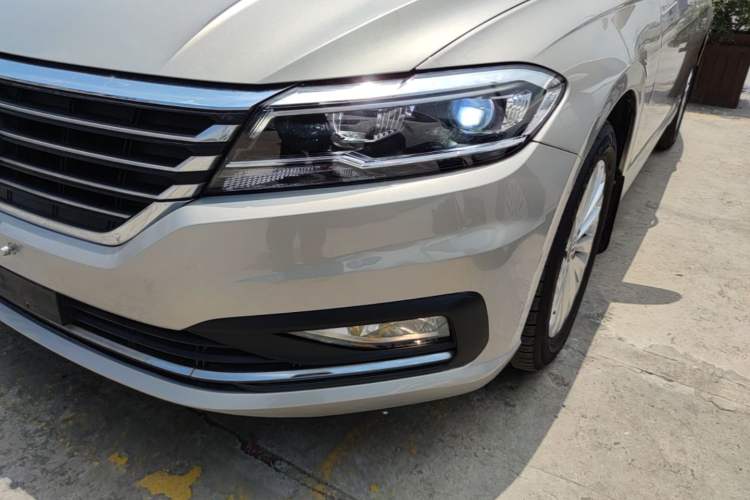 Used Volkswagen Lavida 2019 1.5L Automatic Comfort Edition China VI Standard Left Front Headlight