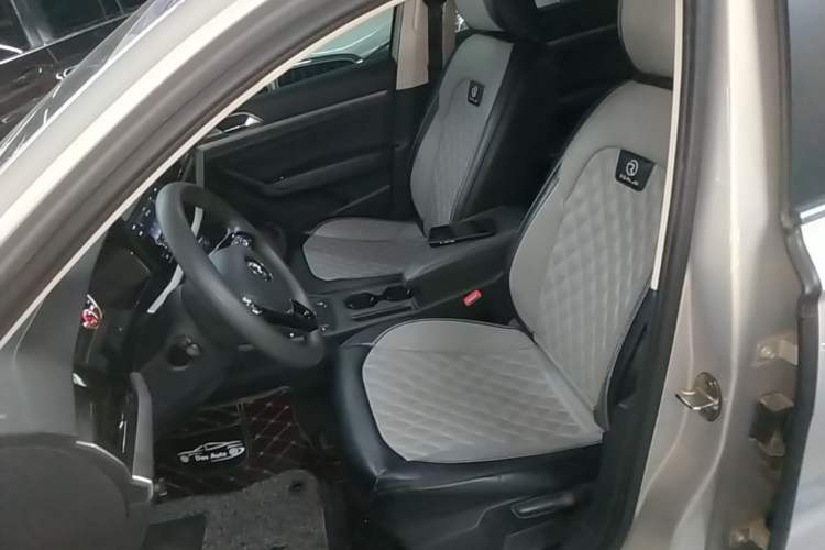 Used Volkswagen Lavida 2019 280TSI DSG Comfort Edition China VI standard Left Front Seat