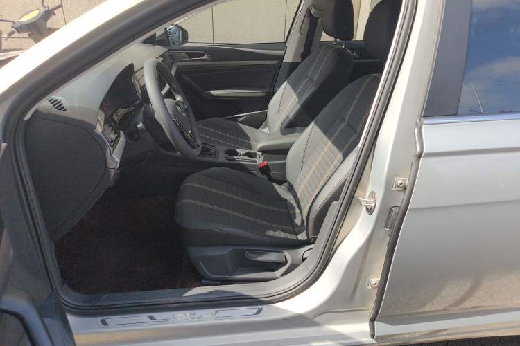 Used Volkswagen Lavida 2019 280TSI DSG Comfort Edition China VI standard Left Front Seat